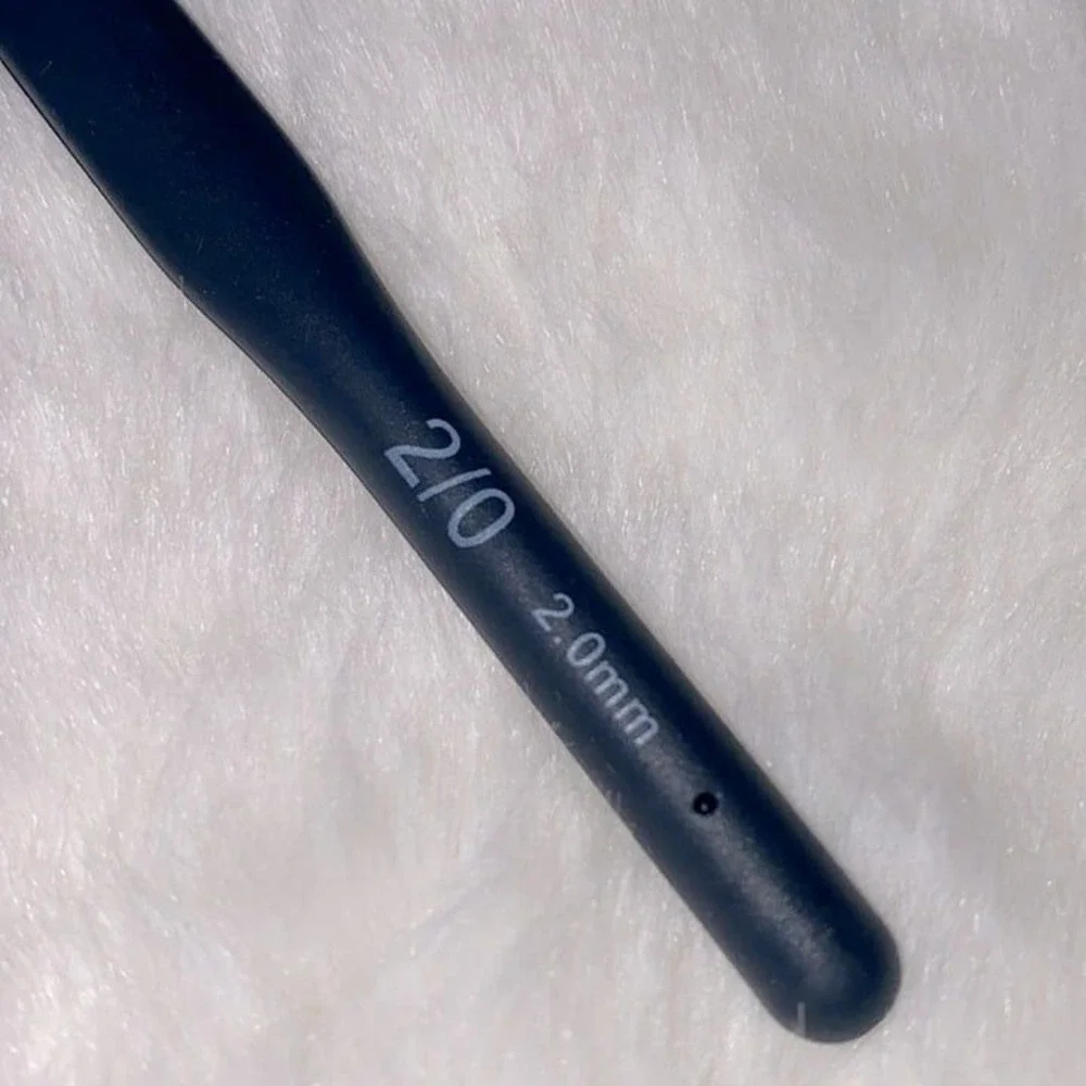 Crochet Needle Black‎ 2.0 mm